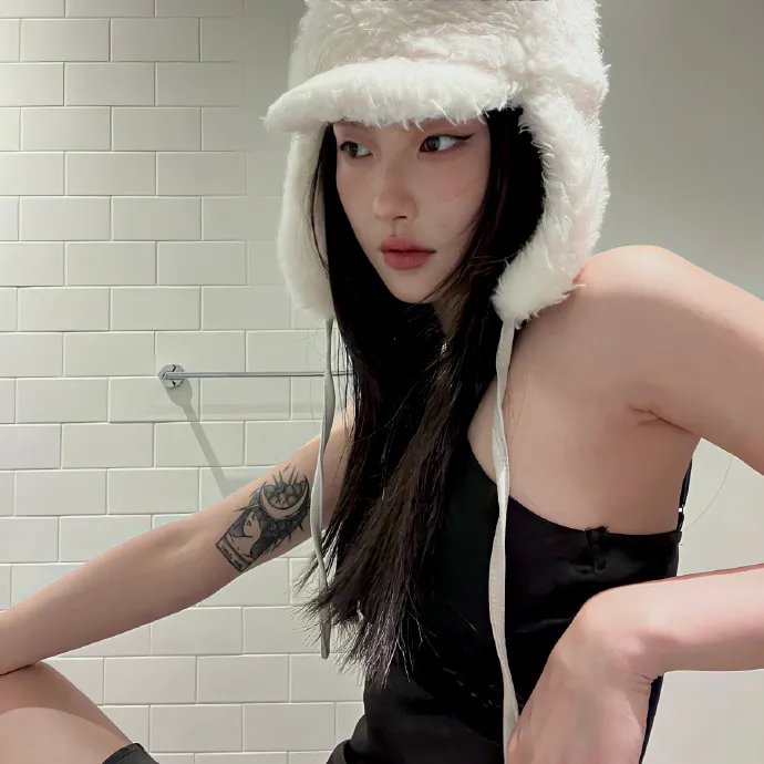 生为女人海报